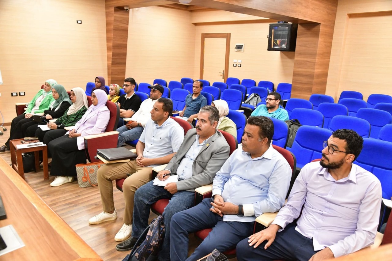 http://nvu.edu.eg//uploaded_imgs/21474911076_2.jpg