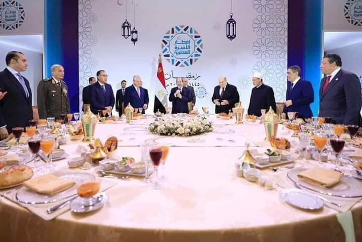  رئيس جامعة الوادي الجديد يشارك في حفل إفطار الأسرة المصرية 